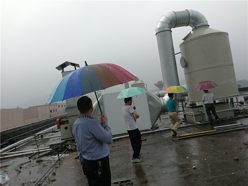 PP噴淋塔+活性炭吸附塔 PP噴淋塔+活性炭吸附塔