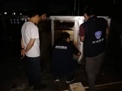 活性炭吸附箱內(nèi)藏貓膩？罰！